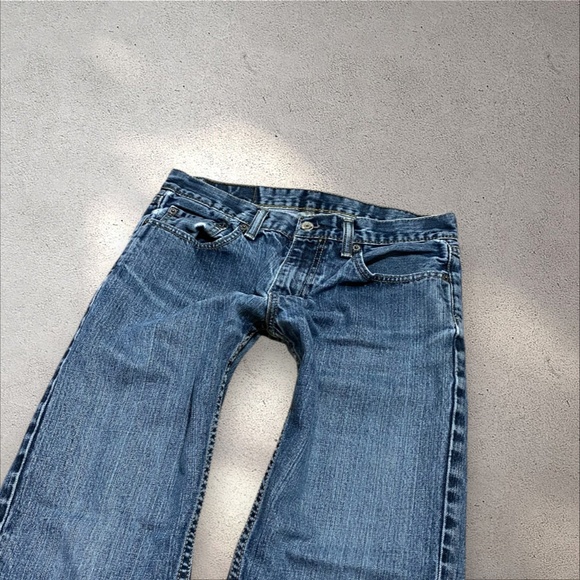 Levi's Mid Rise Straight Boot Jeans - Picture 4 of 6